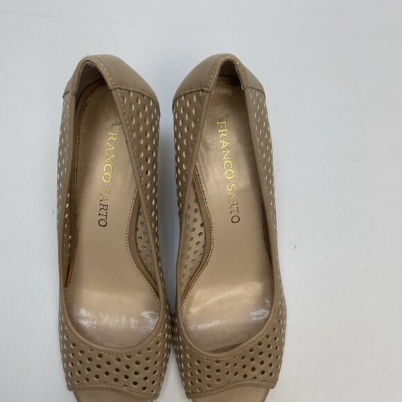 Franco Sarto Ginesa Tan Leather Peep Toe Heels Womens 8M Perforated Faux Leather - Picture 11 of 13